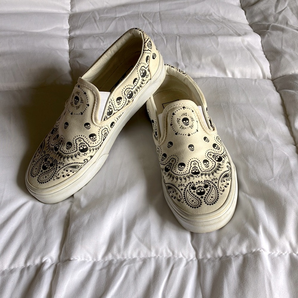 VANS Skull Print
